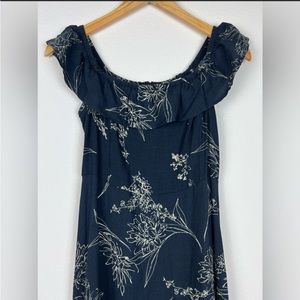 Carly Jean Los Angeles Black Floral Maxi Dress